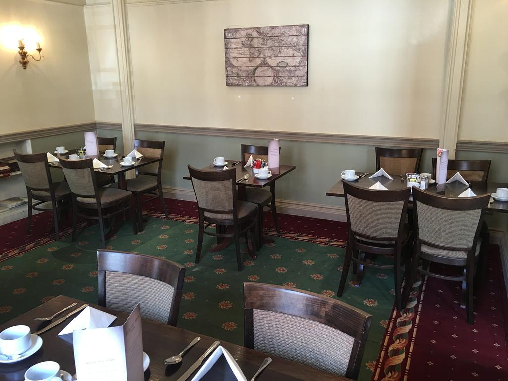 The Rutland Arms Hotel Newmarket  Dış mekan fotoğraf