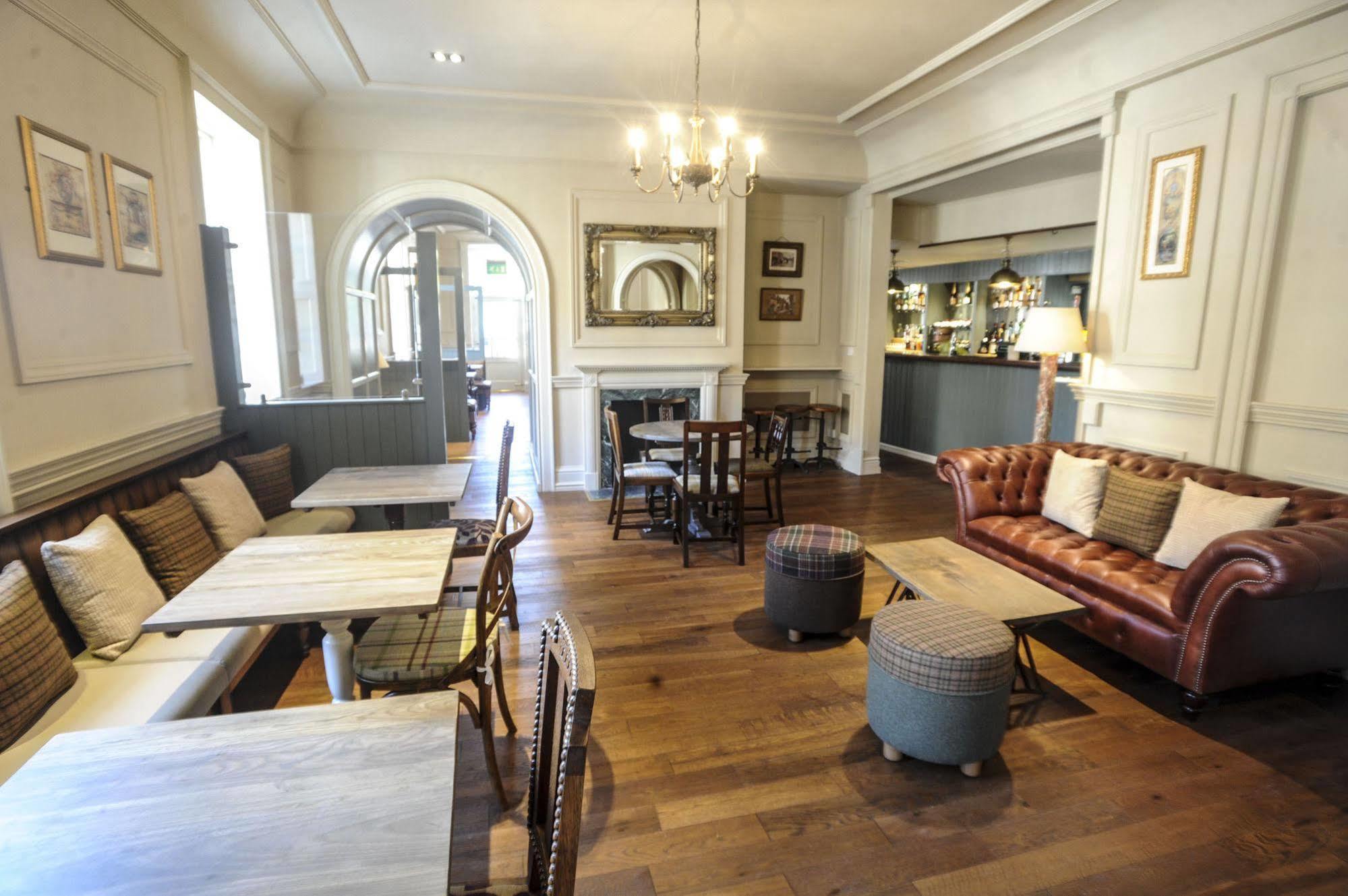 The Rutland Arms Hotel Newmarket  Dış mekan fotoğraf