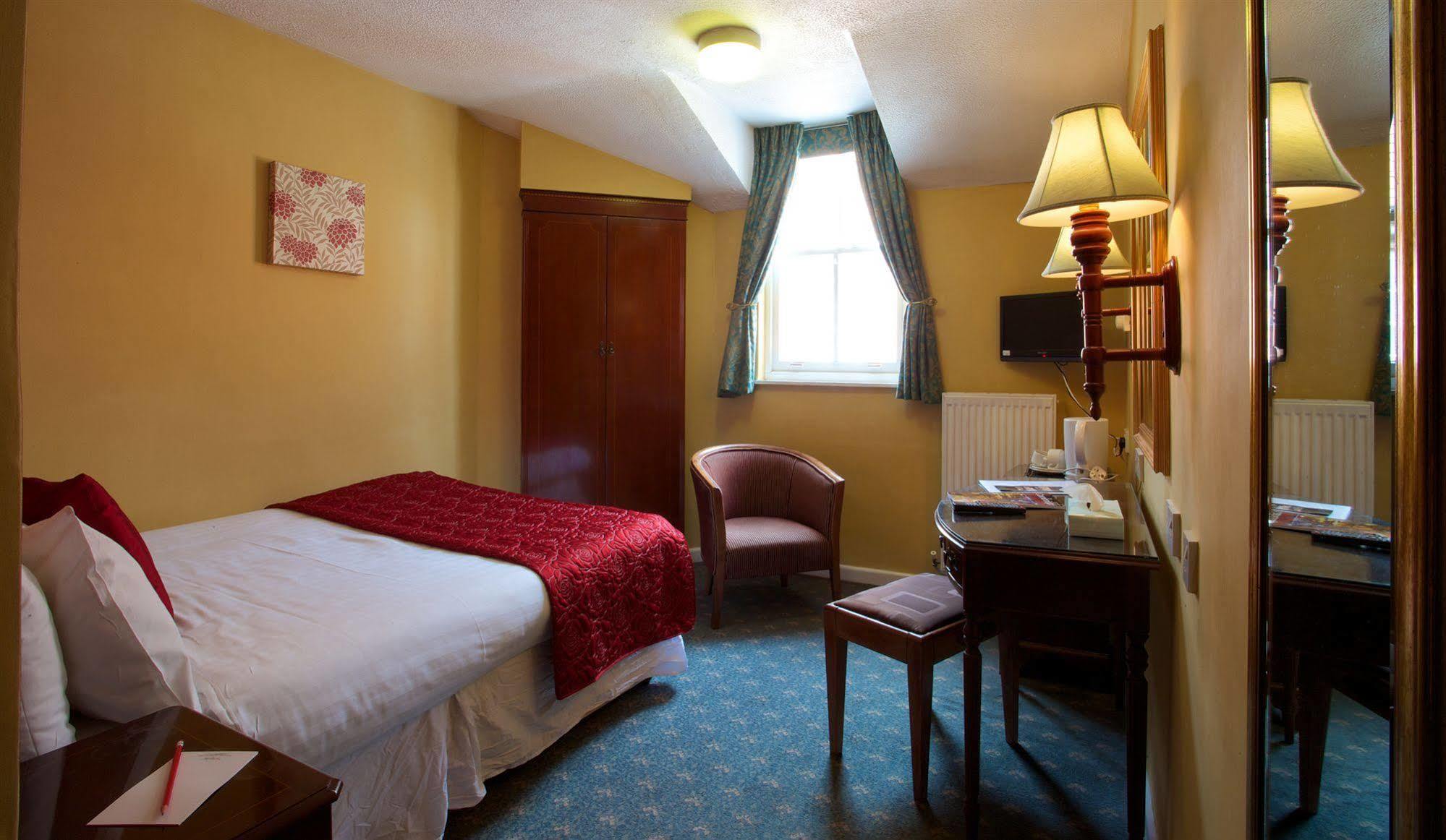 The Rutland Arms Hotel Newmarket  Dış mekan fotoğraf